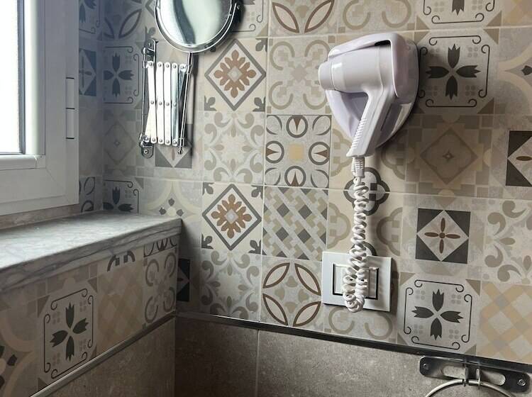 בית מלון כפרי Transatlantique Tunis