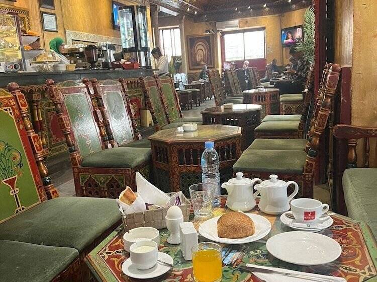 בית מלון כפרי Transatlantique Tunis