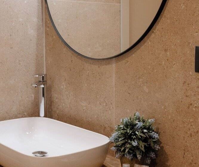 Отель Belladonna