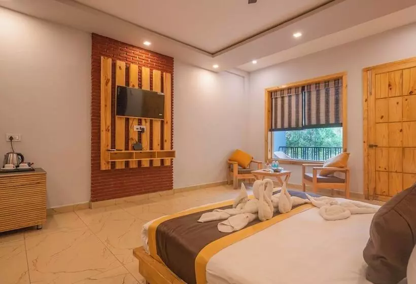 Hotelli The Destin Ekaant By 3tree Group