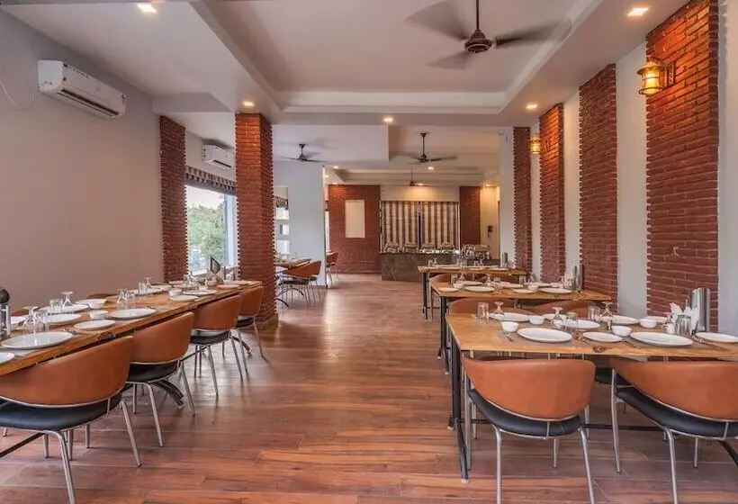 Hotelli The Destin Ekaant By 3tree Group