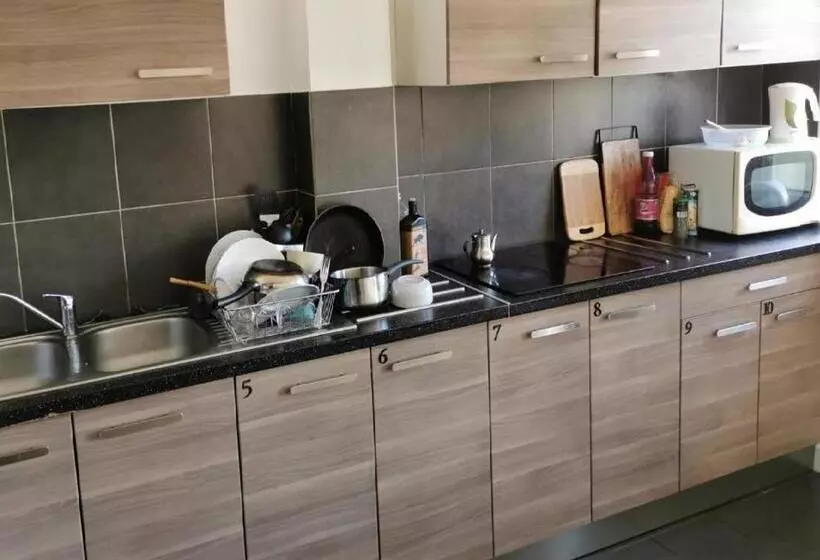تختخواب و صبحانه Chambre Centre Ville