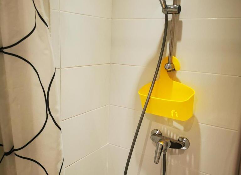 تختخواب و صبحانه Chambre Centre Ville