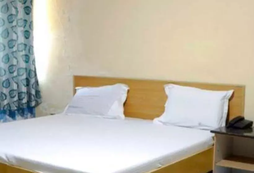 ホテル Sivabhagya Annexe