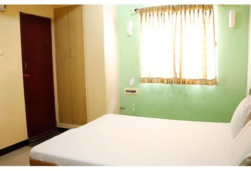 هتل Sivabhagya Annexe