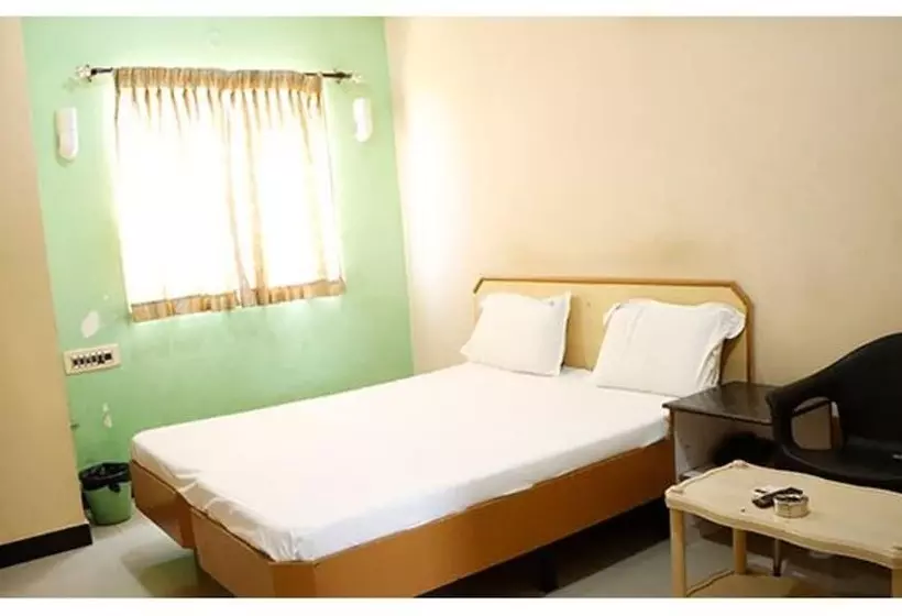 ホテル Sivabhagya Annexe