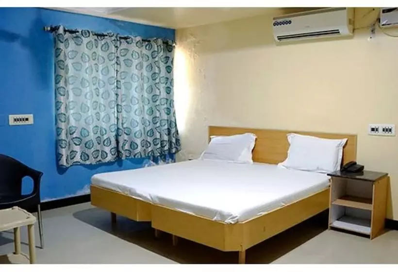 ホテル Sivabhagya Annexe