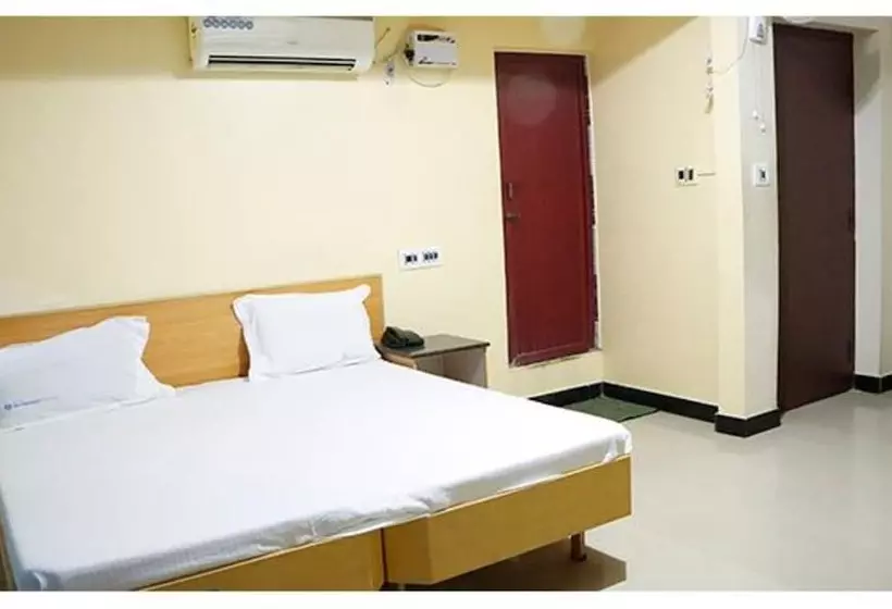ホテル Sivabhagya Annexe