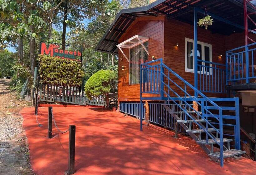 Otel Mannath Private Pool Villas At Vellarimala