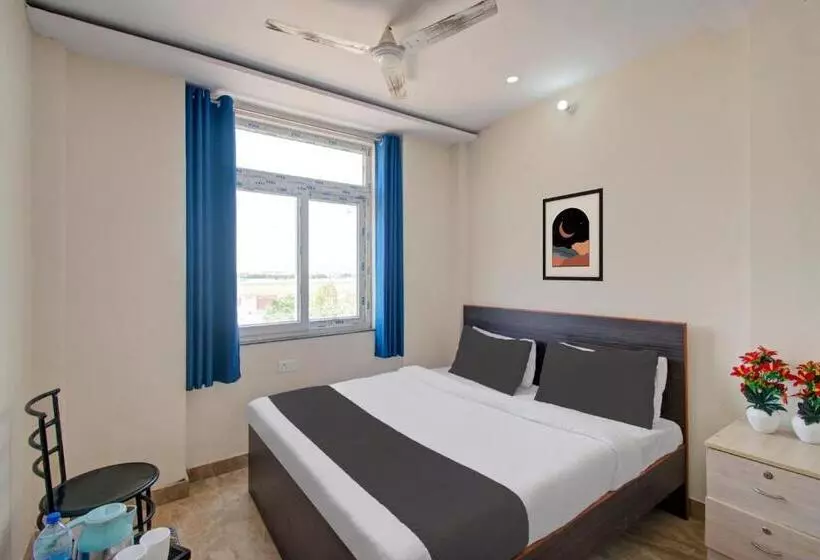 هتل Oyo Samrat P Guest House