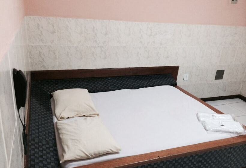 ホテル Pousada Acrópole