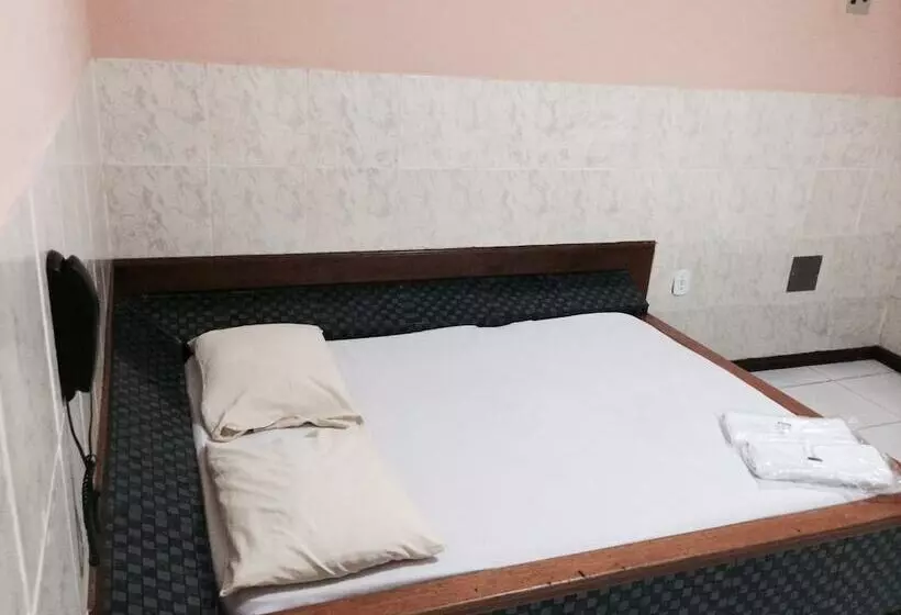 ホテル Pousada Acrópole