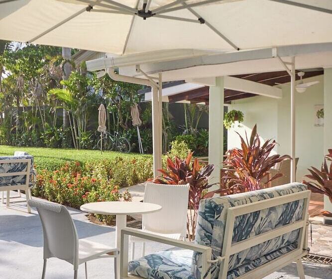 هتل Perla De La Playa Beachfront