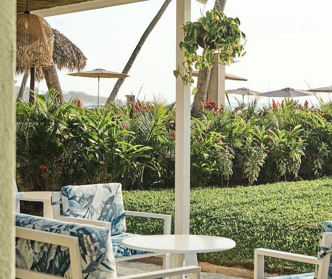 هتل Perla De La Playa Beachfront