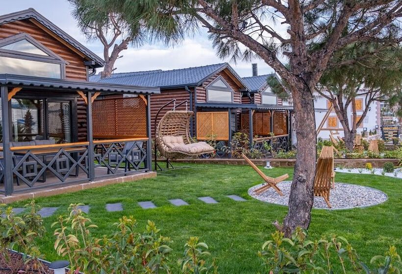 בית מלון כפרי Tringo Bungalov