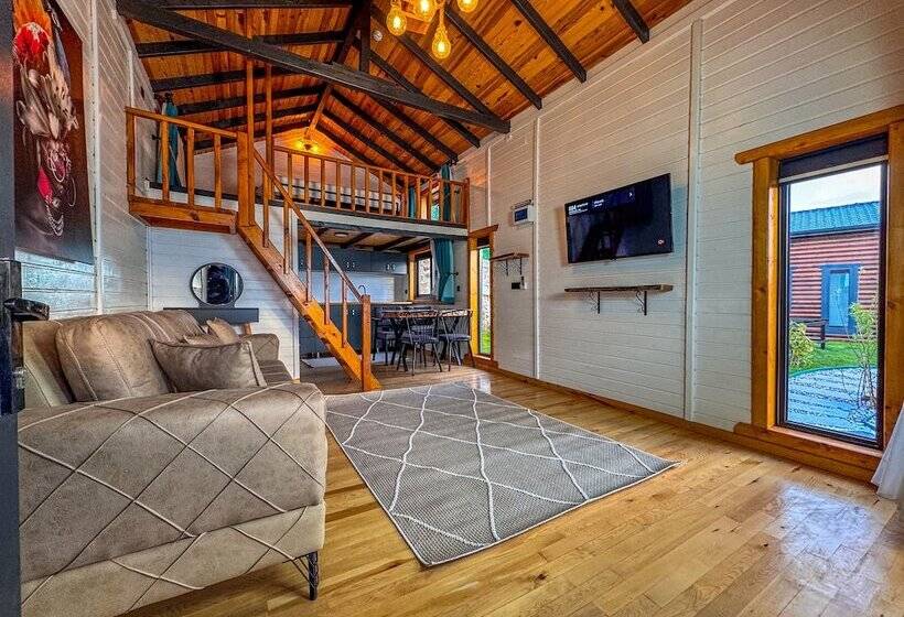 בית מלון כפרי Tringo Bungalov