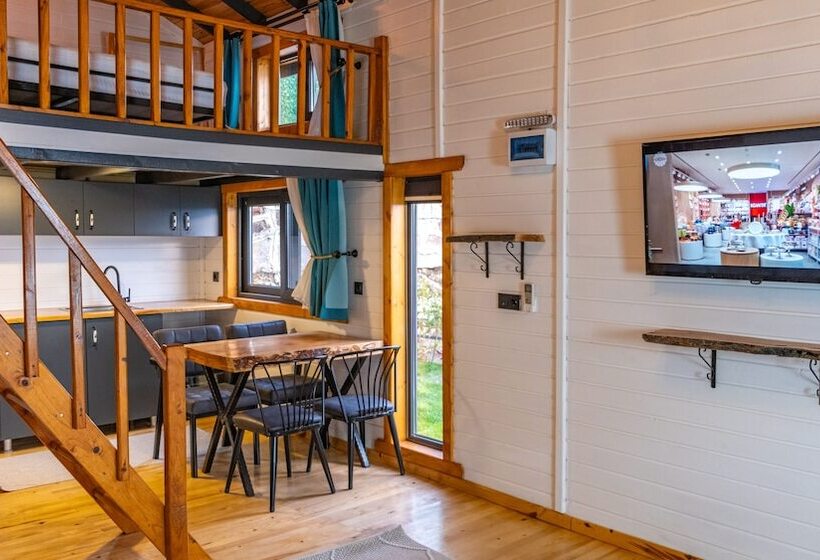 בית מלון כפרי Tringo Bungalov