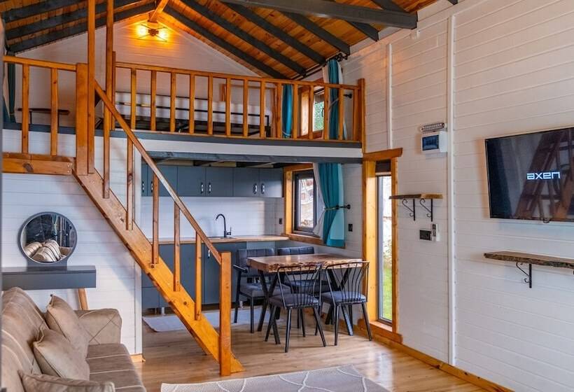 בית מלון כפרי Tringo Bungalov