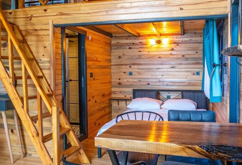 בית מלון כפרי Tringo Bungalov