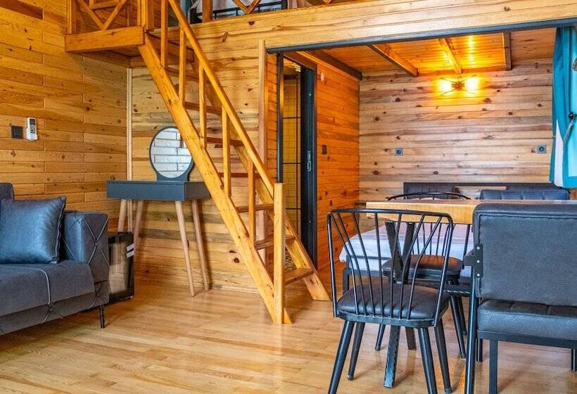 בית מלון כפרי Tringo Bungalov