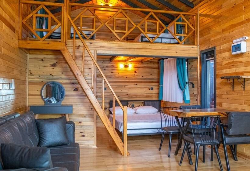 בית מלון כפרי Tringo Bungalov