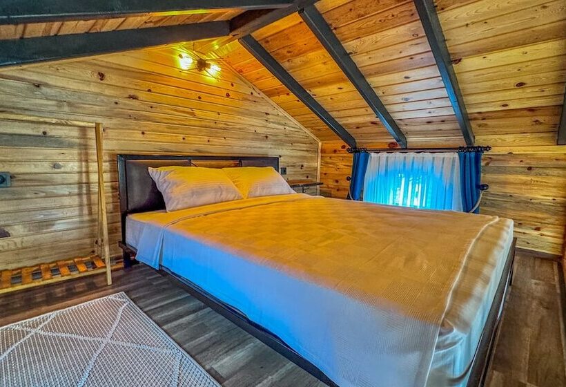 בית מלון כפרי Tringo Bungalov