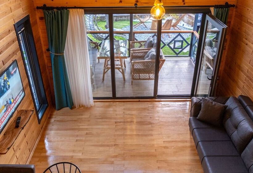 בית מלון כפרי Tringo Bungalov