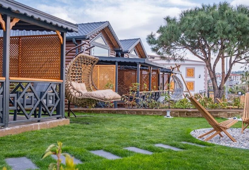 בית מלון כפרי Tringo Bungalov