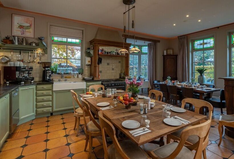 ユースホステル Buitengoed De Uylenburg