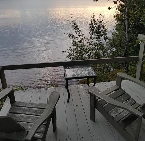 تختخواب و صبحانه Aux Pignons Gite