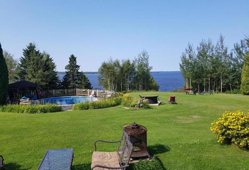 تختخواب و صبحانه Aux Pignons Gite