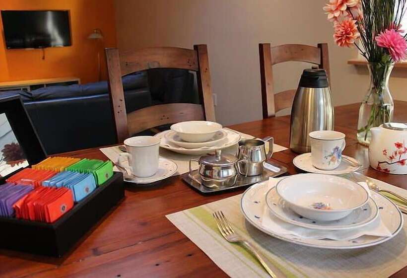 تختخواب و صبحانه Hilltops