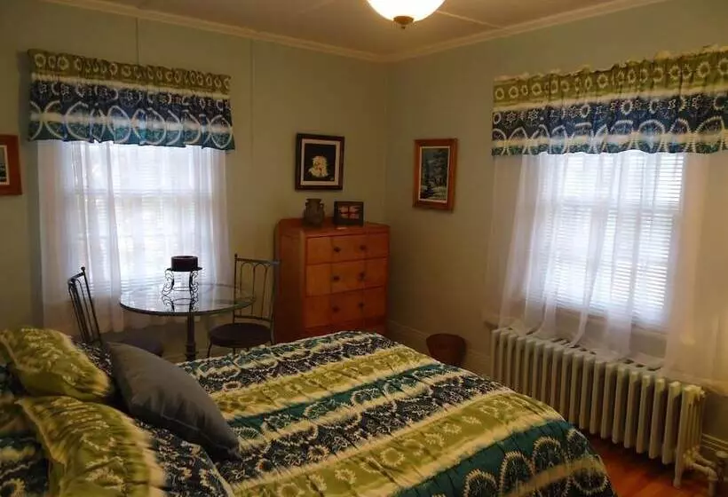 ベッドアンドブレックファースト Le Gîte De La St Lawrence