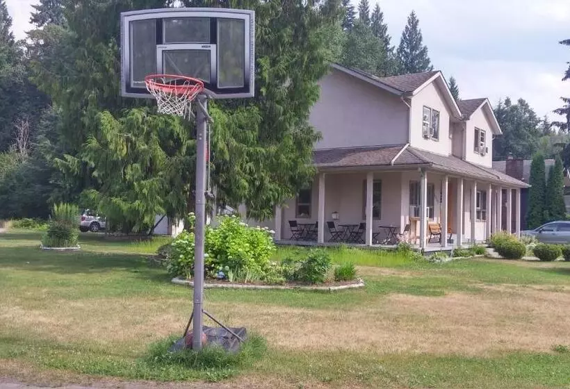 Cornerstone Bed And Breakfast