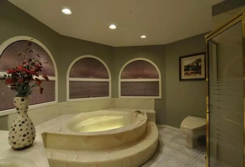 Cornerstone Bed And Breakfast