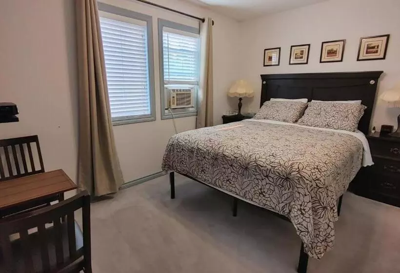 Cornerstone Bed And Breakfast