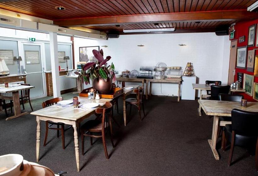 ホテル Café Restaurant Heineke