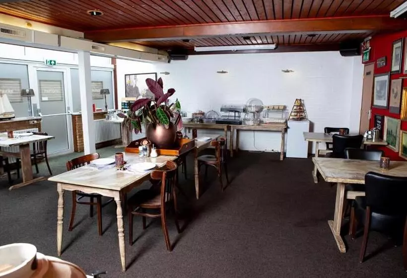 ホテル Café Restaurant Heineke