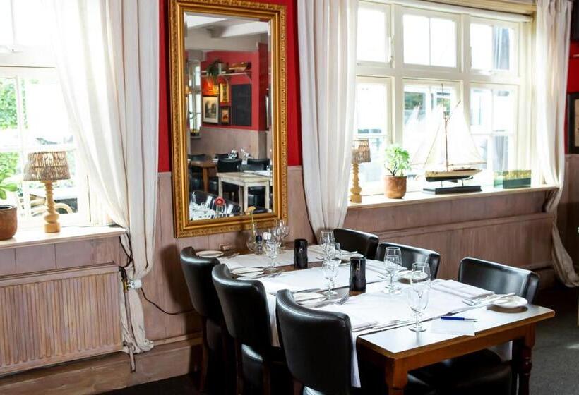 ホテル Café Restaurant Heineke