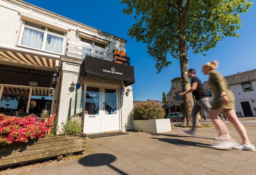 בית מלון כפרי De Kroon