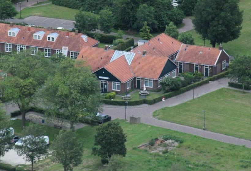 בית מלון כפרי De Lange Jammer