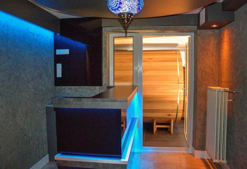 هتل Pension & Spa De Watertoren