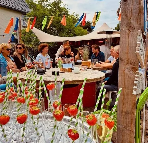 ホテル Restaurant  De Vossenberg