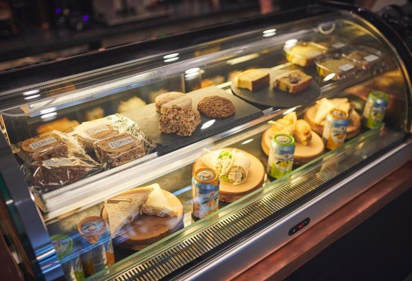 هتل The Luxus Boutique