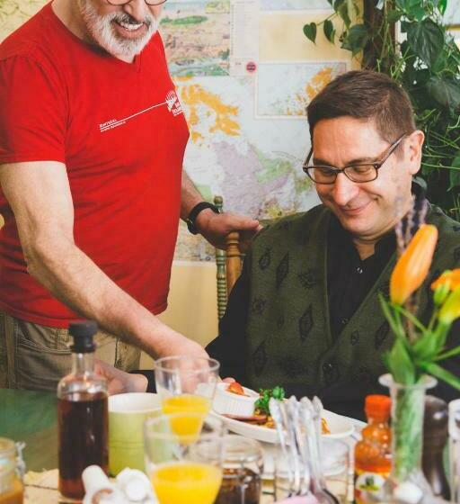 Maison Des Jardins B & B