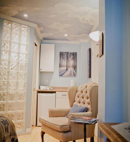 Maison Des Jardins B & B