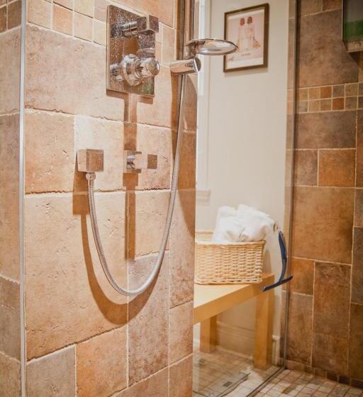 Maison Des Jardins B & B