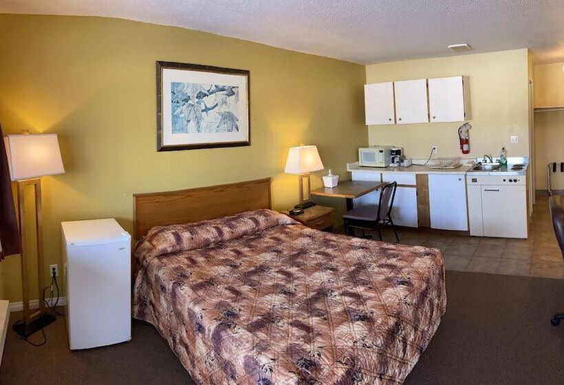 모텔 Tumbler Ridge Inn