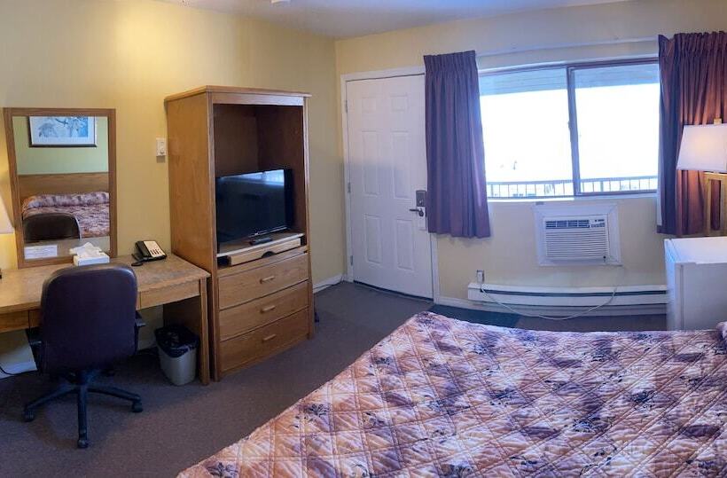 모텔 Tumbler Ridge Inn