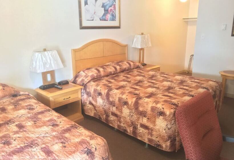 모텔 Tumbler Ridge Inn